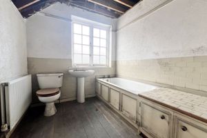 Photo 1- click for photo gallery